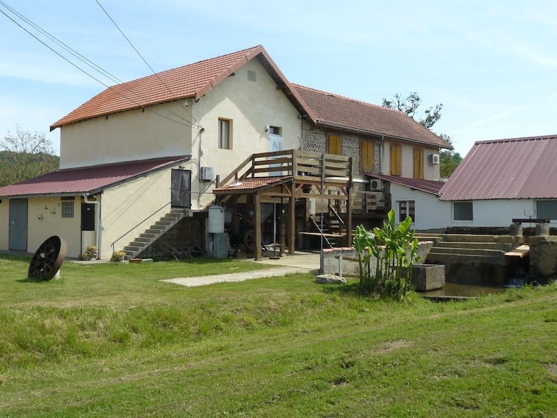 Extérieur du gite Poule d'eau